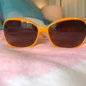 Fossil sunglasses with leather case